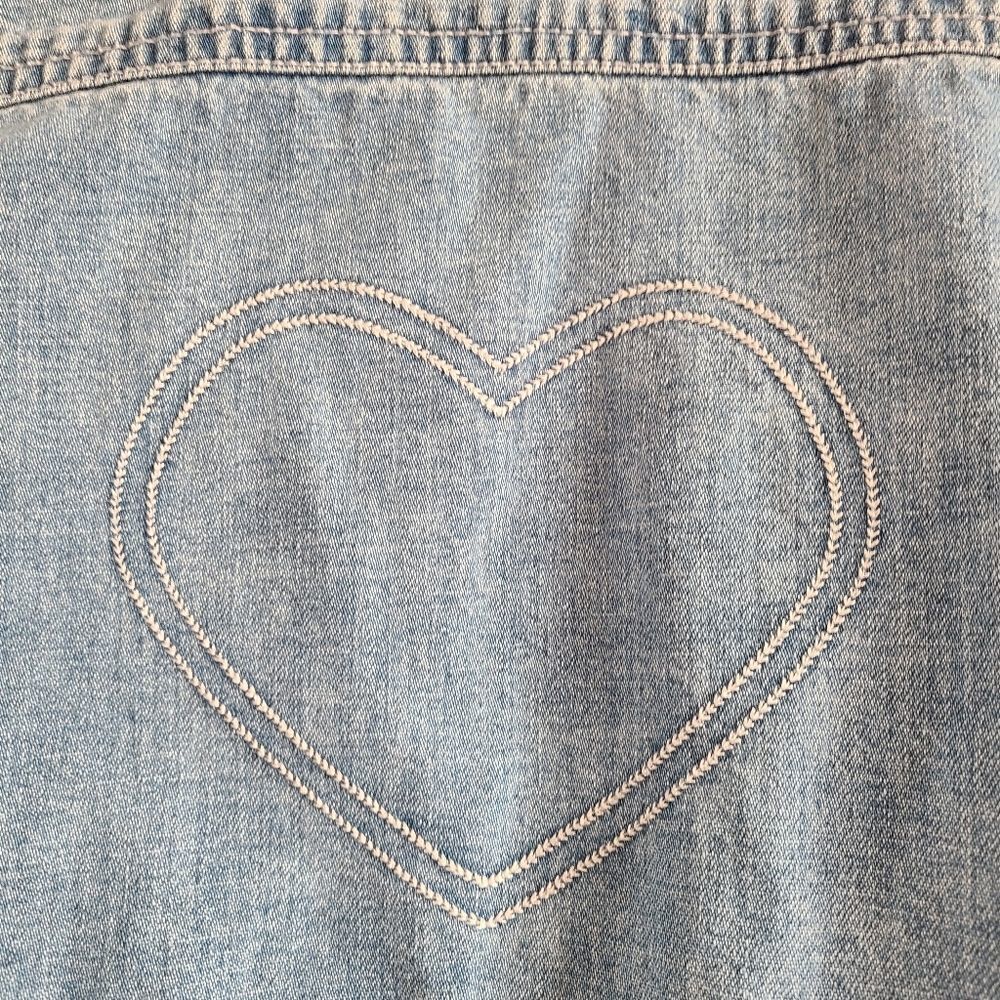 Baby Gap Denim Jacket 18-24M Heart Back Detail - Picture 3 of 5